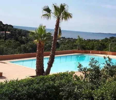 Vue Exceptionnelle, Terrasse, Piscines Et Tennis Domaine Au Calme アパート
