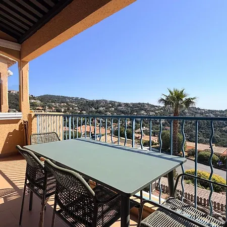 Vue Exceptionnelle, Terrasse, Piscines Et Tennis Domaine Au Calme アパート